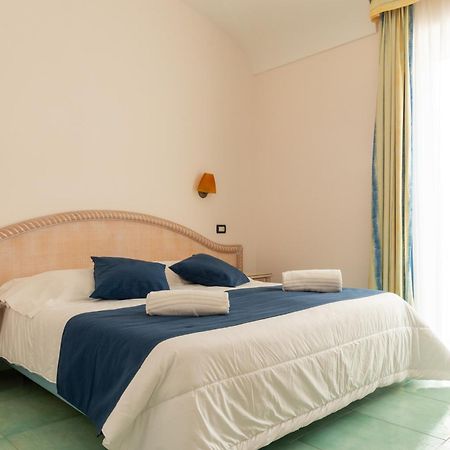 Forio di Ischia Hotel Albatros מראה חיצוני תמונה