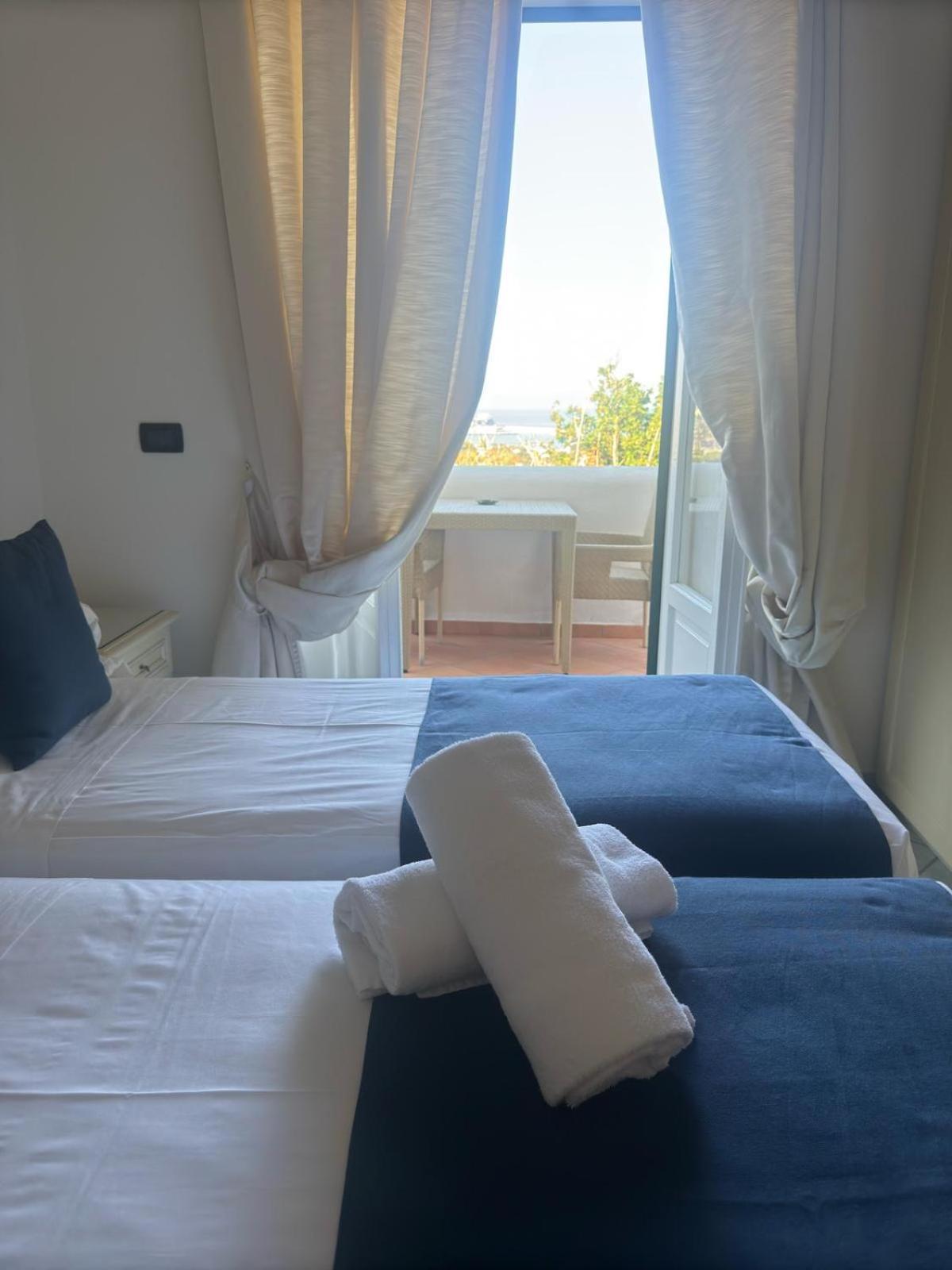 Forio di Ischia Hotel Albatros מראה חיצוני תמונה